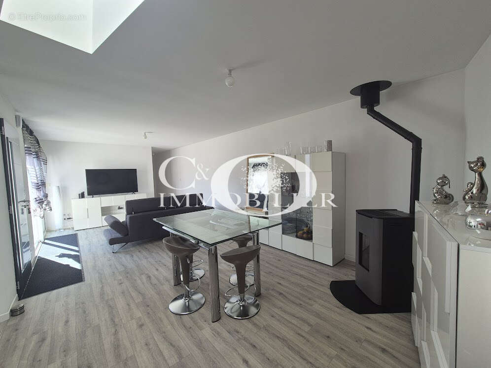 Maison 4 pièces 75 m2 - photo 2