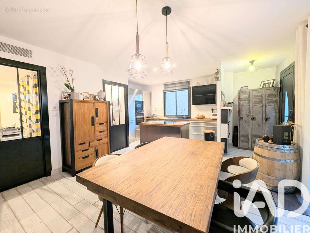 Photo 6 - Appartement à CHATEAUNEUF-LES-MARTIGUES