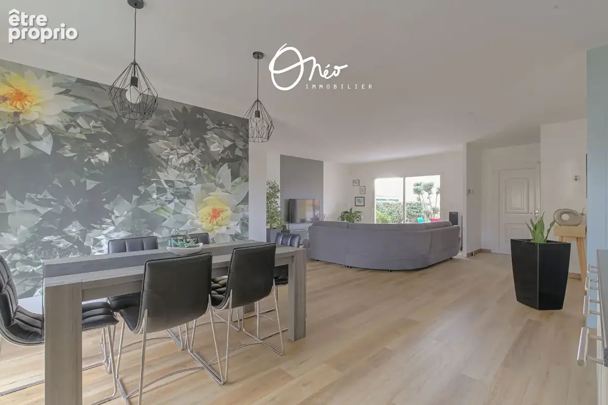 Mions - Maison de plain-pied de 118 m2 sur son terrain de 800 m2 - photo 8