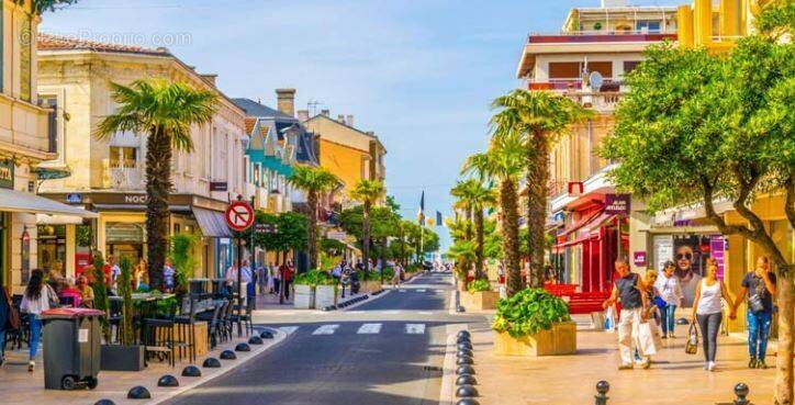 Commerce à ARCACHON