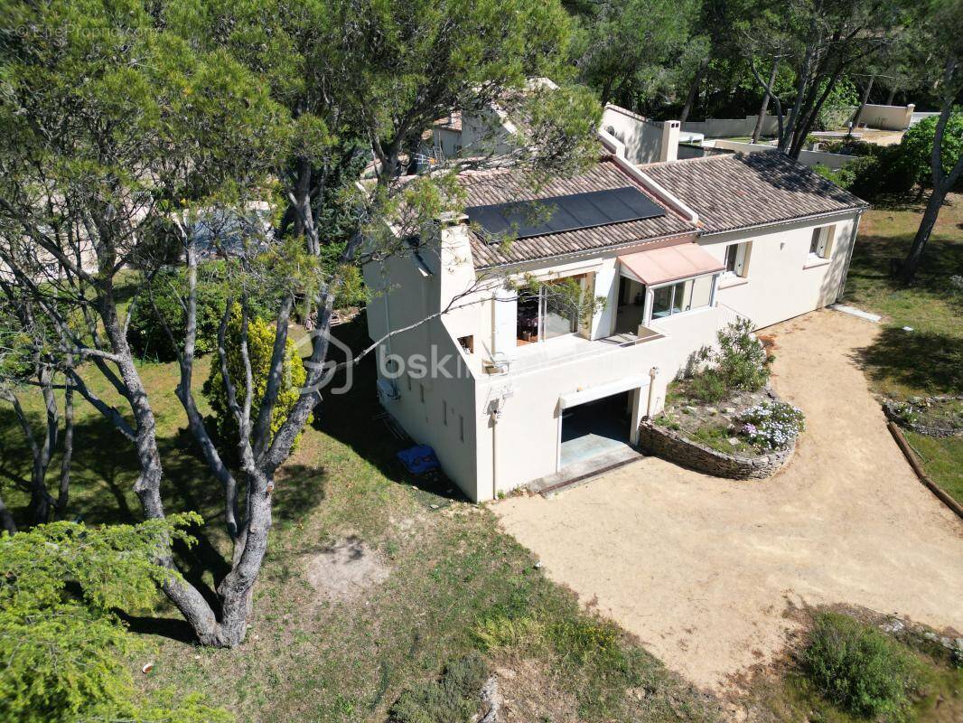 Maison à BOLLENE