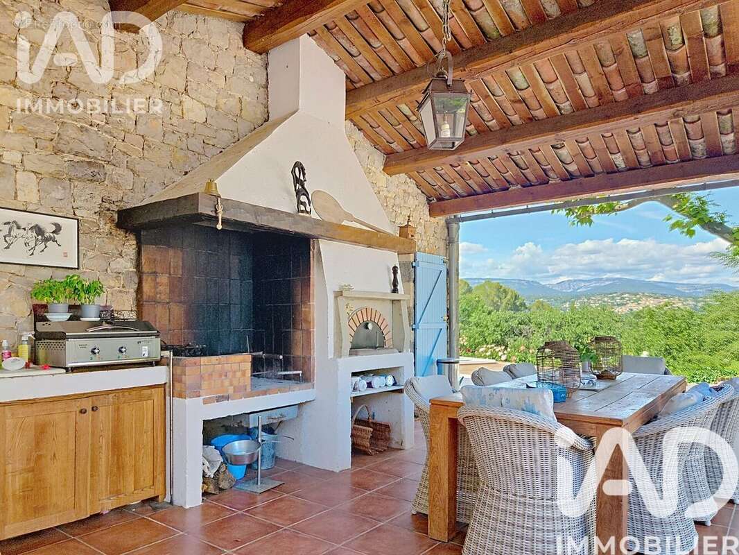 Maison 205 m² à Fayence  - photo 5