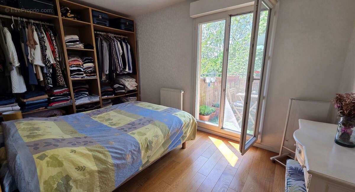 Appartement à HOUILLES