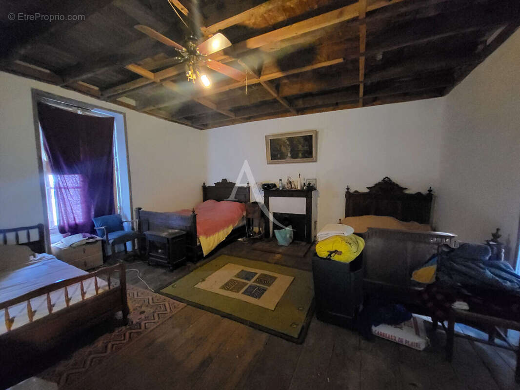 Maison à MARSAC-SUR-DON