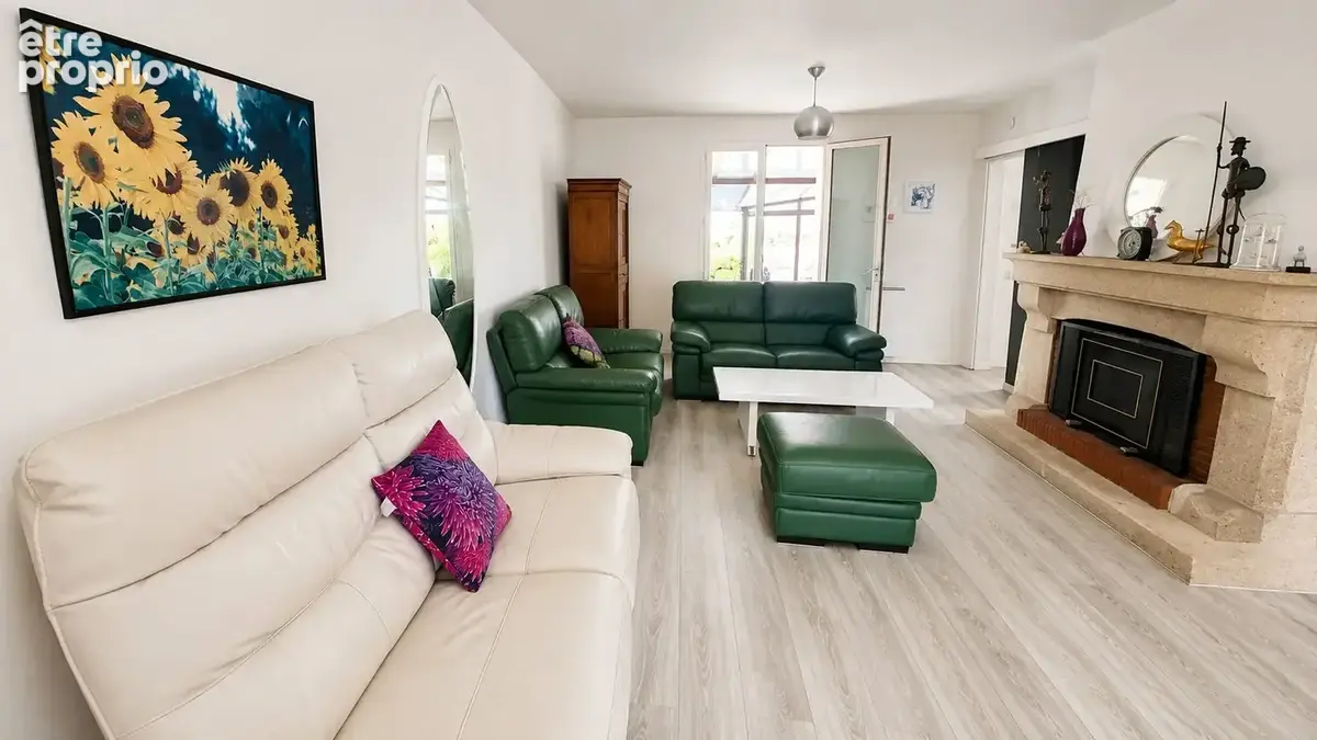 Maison 103 m² à Sours  - photo 3