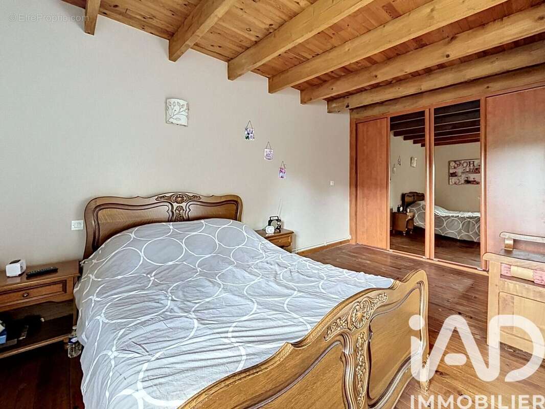 Photo 7 - Maison à DINGE