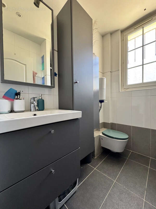 Appartement 55 m² à Saint-Remy-L'honore  - photo 8
