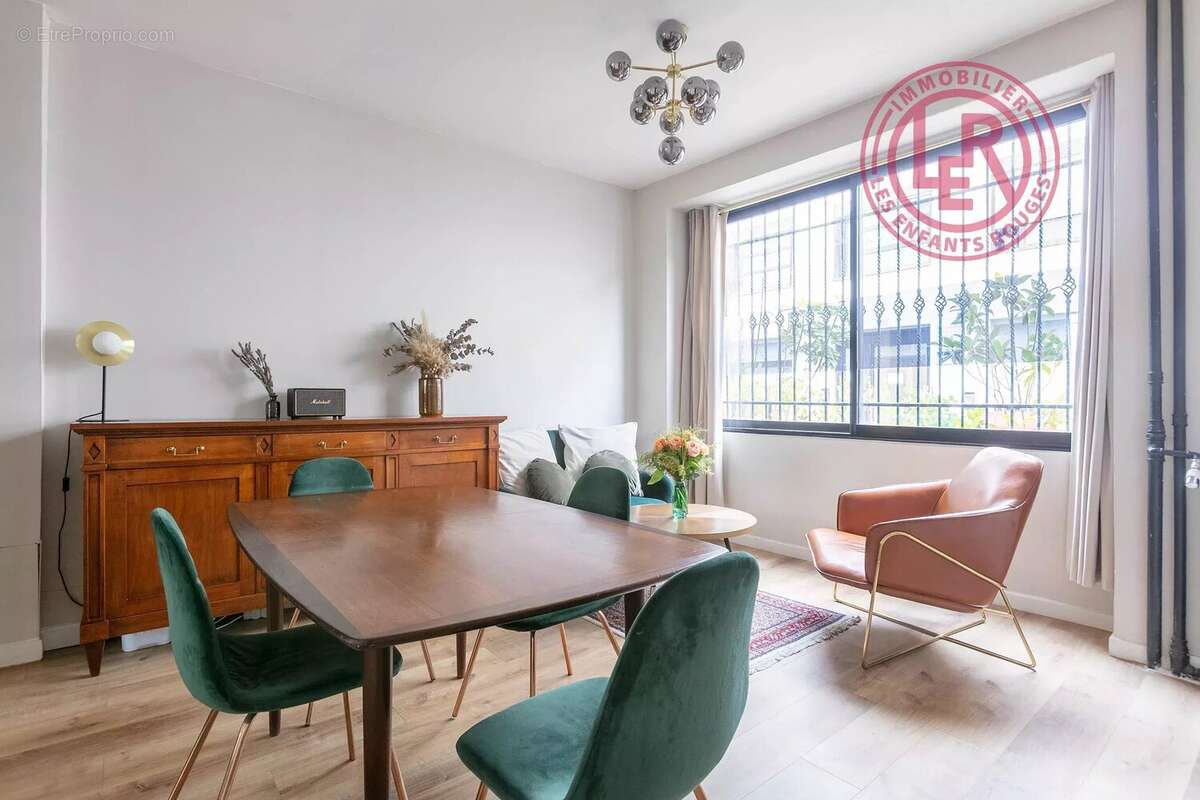 Appartement à PARIS-19E