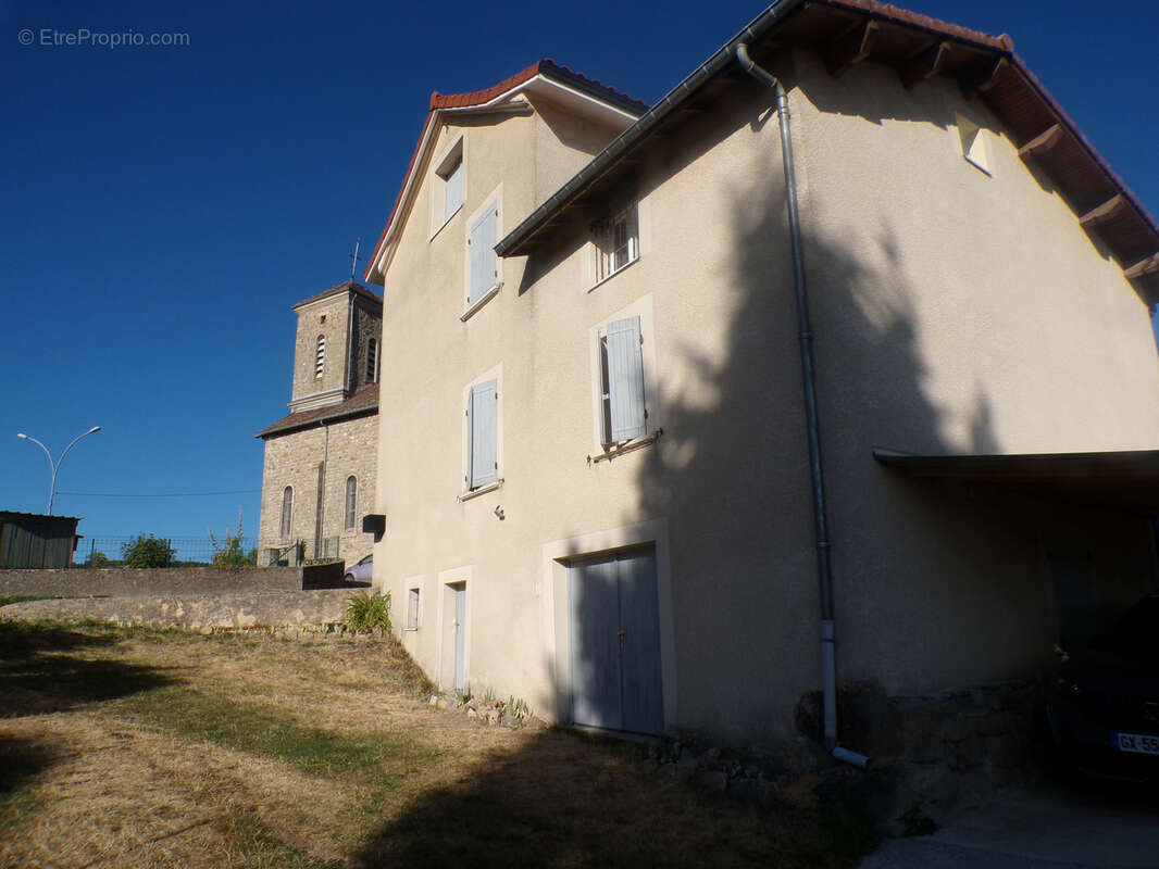MAISON DE VILLAGE - 5 chambres de 167 m2 au coeur de Saint-Jeure-d'Andaure- Vue dégagée - photo 11