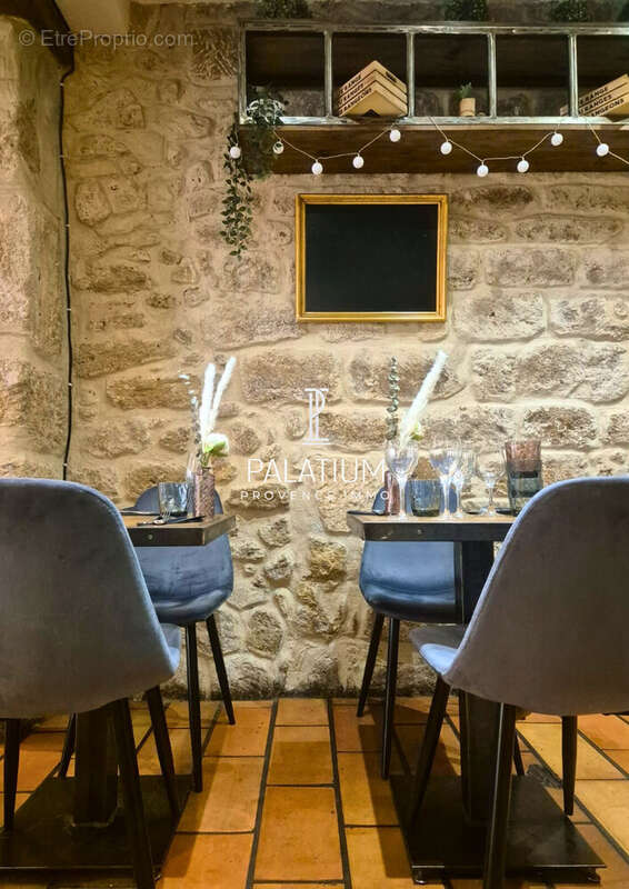 Autre à SALON-DE-PROVENCE