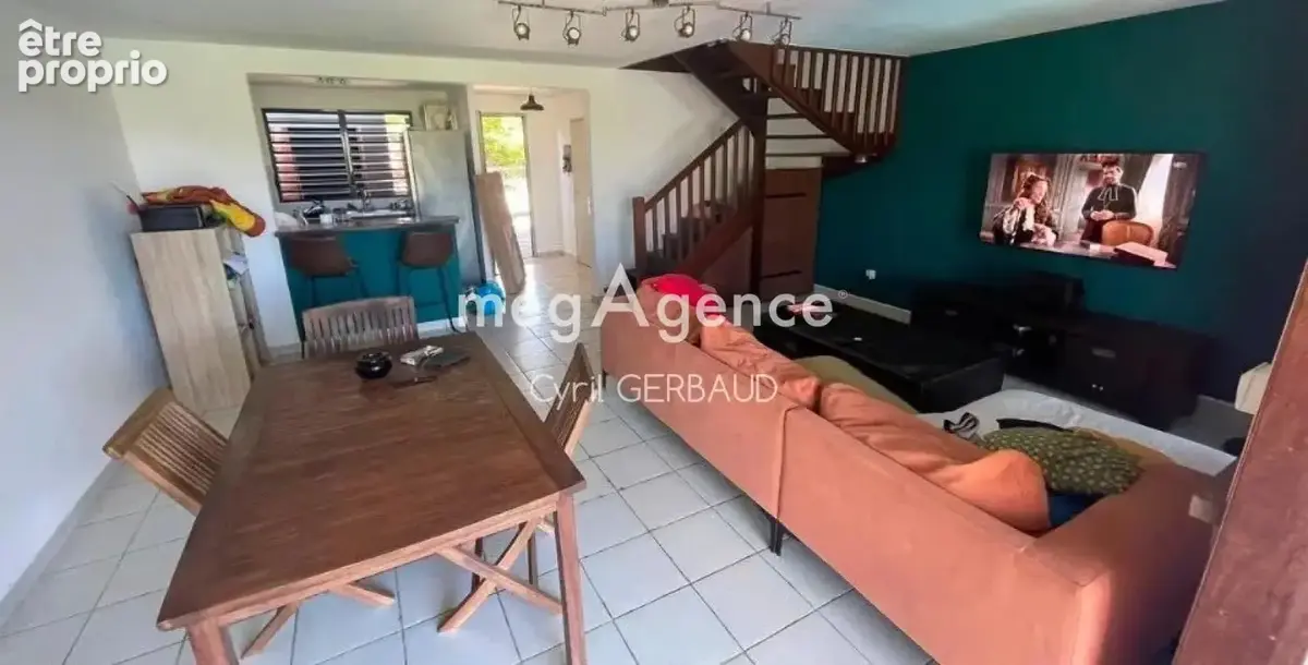 A vendre villa T4 avec un étage et un abris garage dans un quartier résidentiel à Rémire-Montjoly - photo 2