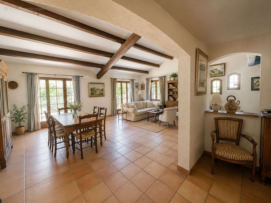 Maison à GONFARON