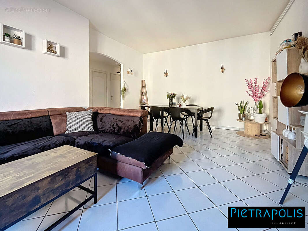 Appartement à CORCELLES-EN-BEAUJOLAIS