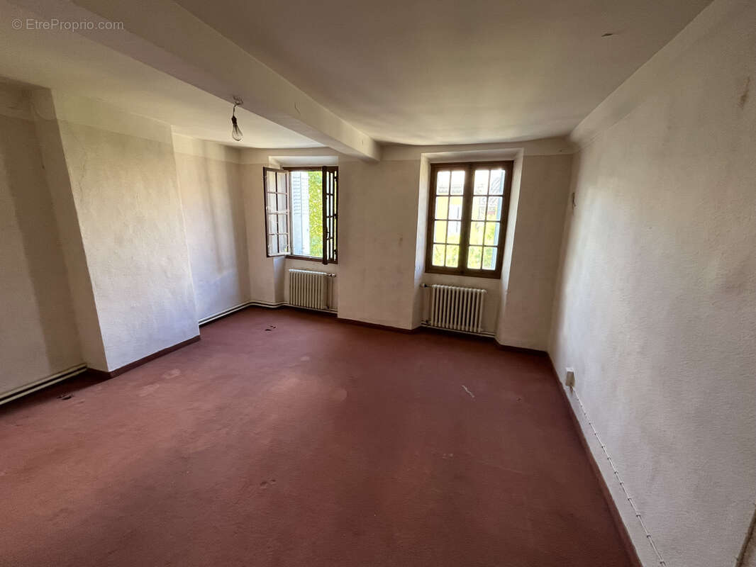 Appartement à BUIS-LES-BARONNIES