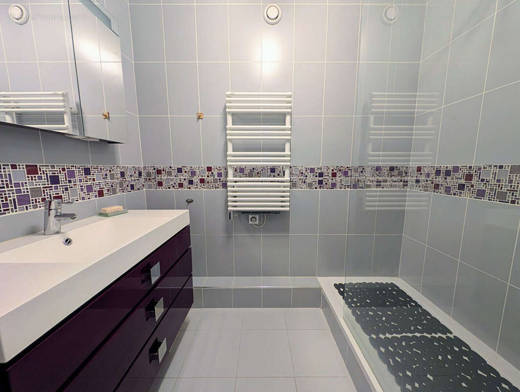 Appartement à ROSNY-SOUS-BOIS