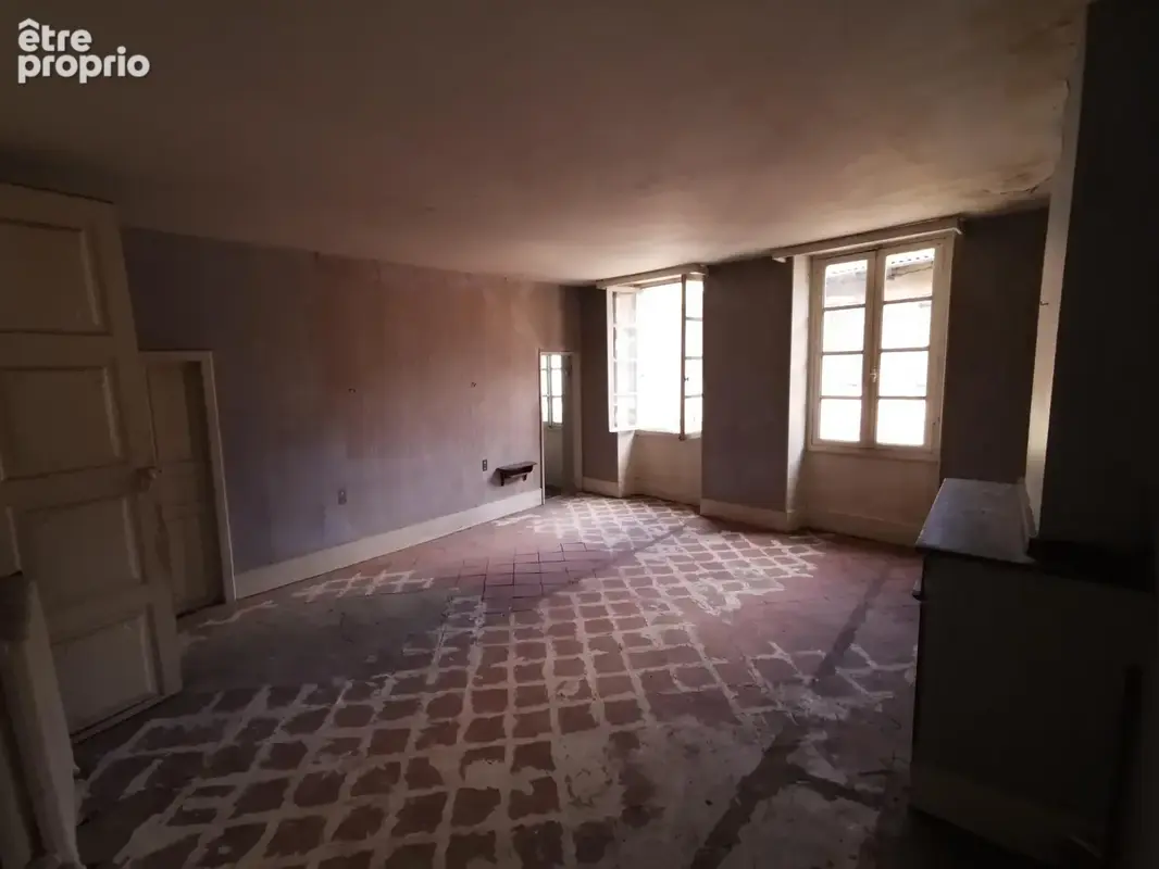 Maison de 251 m2 à rénover avec local commercial - photo 5