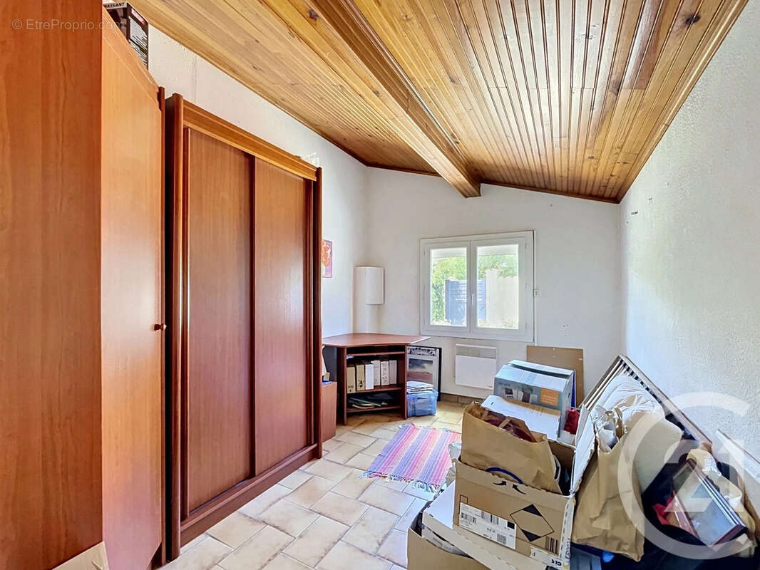 Maison à POUSSAN