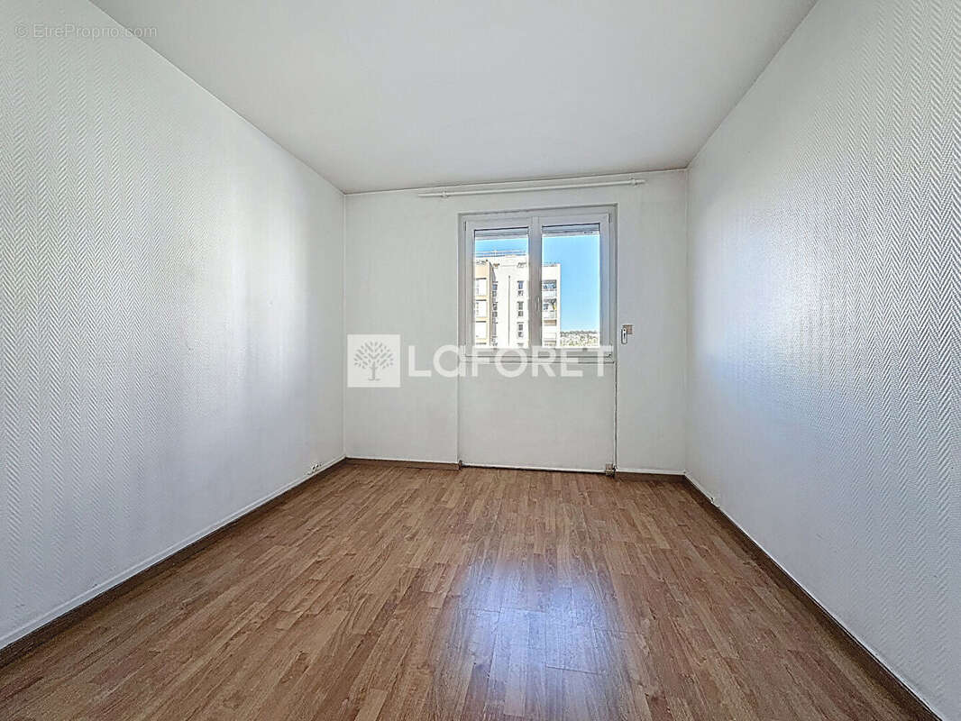 Appartement à BOURG-LA-REINE