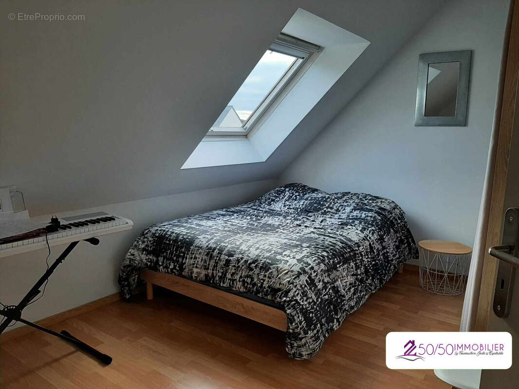 chambre étage  - Maison à GUISSENY