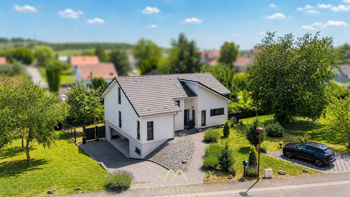 Maison à MACHEREN