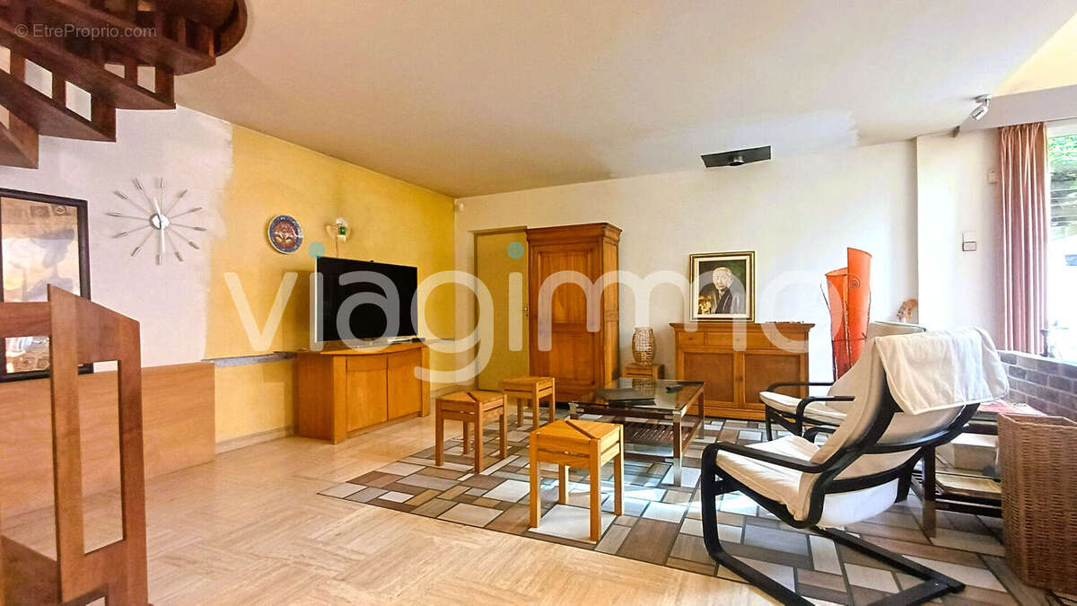 Maison à SAINT-MARTIN-D&#039;HERES