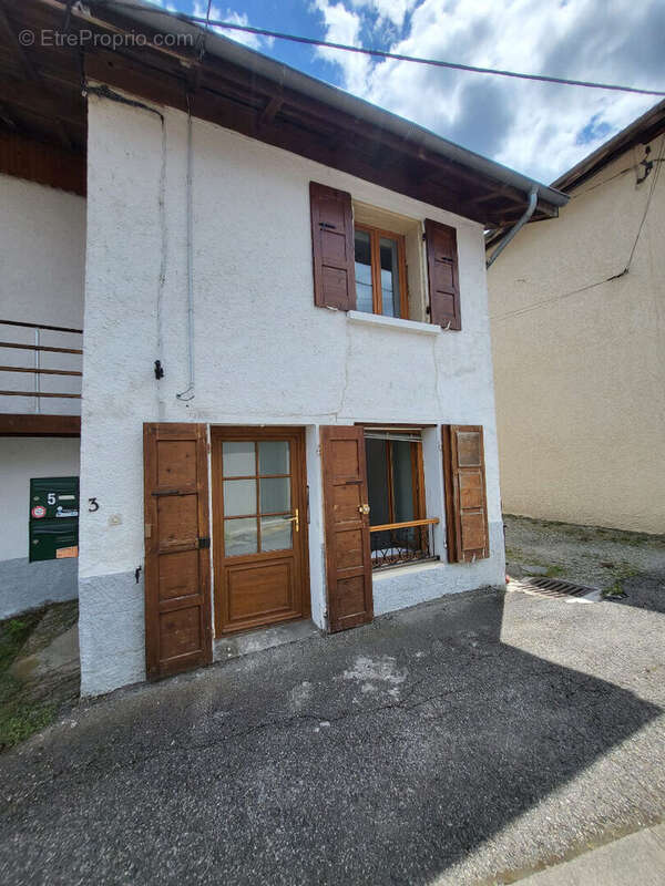 Appartement à FROGES