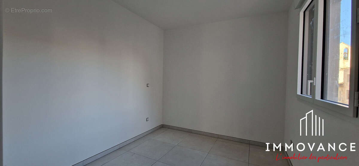 Appartement à VALERGUES