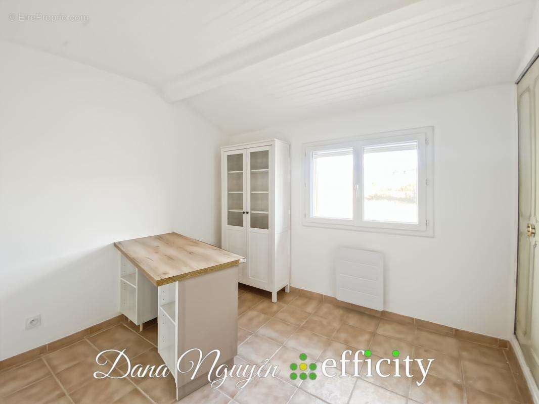 Maison 154 m² à Saint-Privat-Des-Vieux  - photo 10