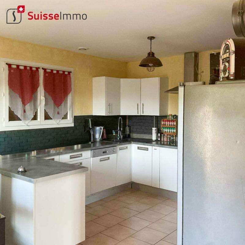 Maison à MONTBOUTON