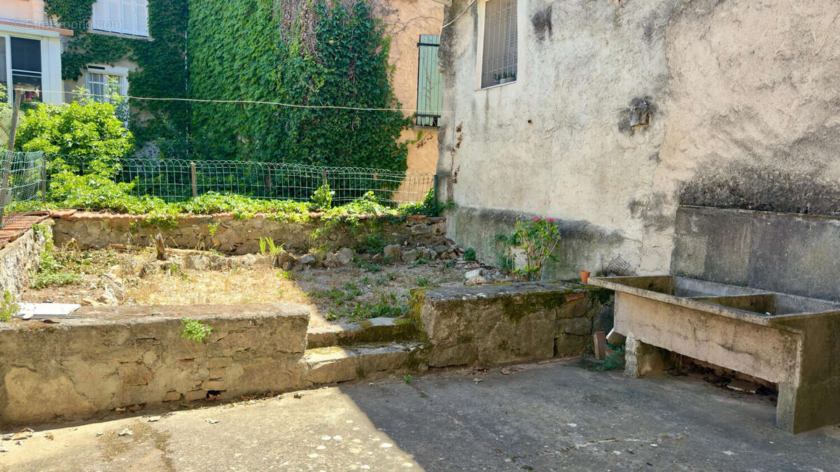 Appartement à GONFARON