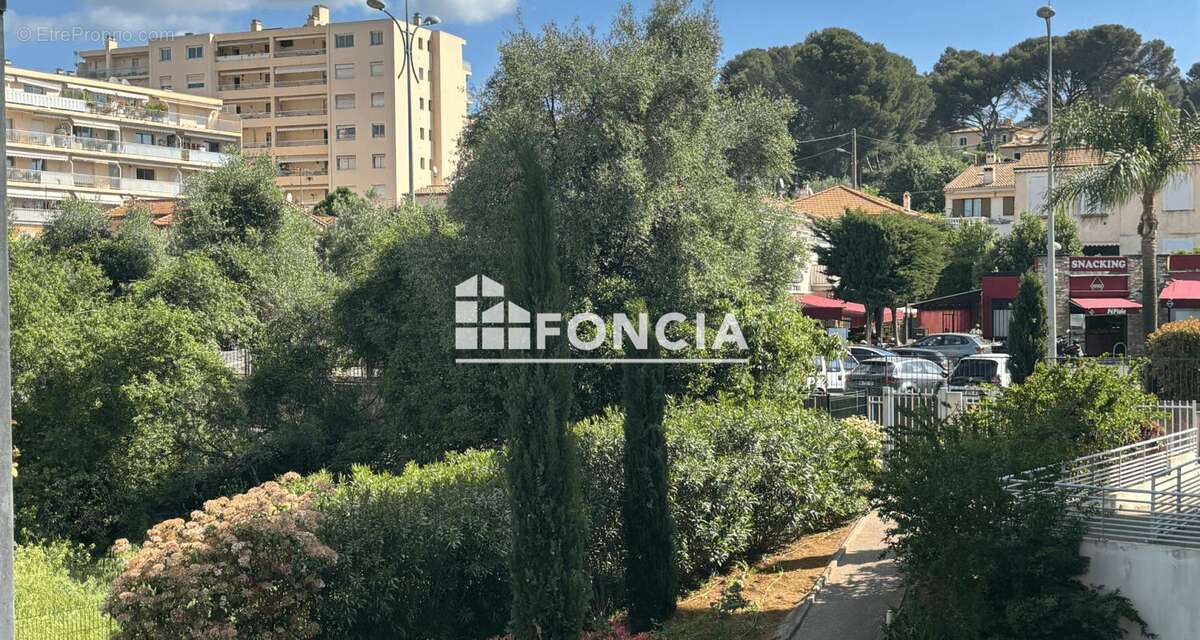 Appartement à LE CANNET