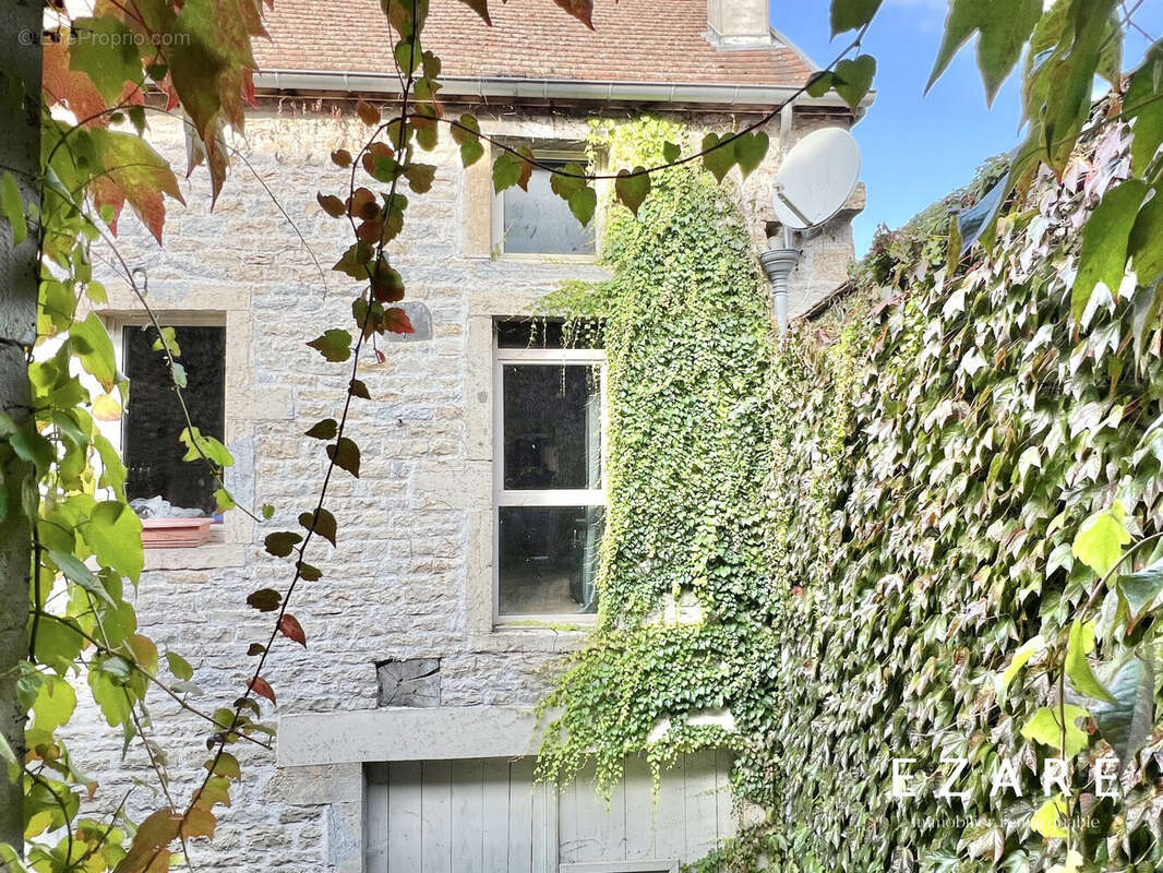 Maison à PLOMBIERES-LES-DIJON