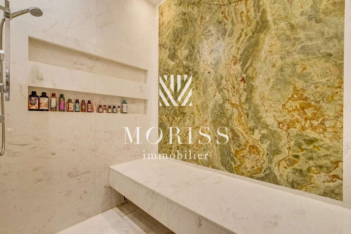 Appartement à PARIS-9E