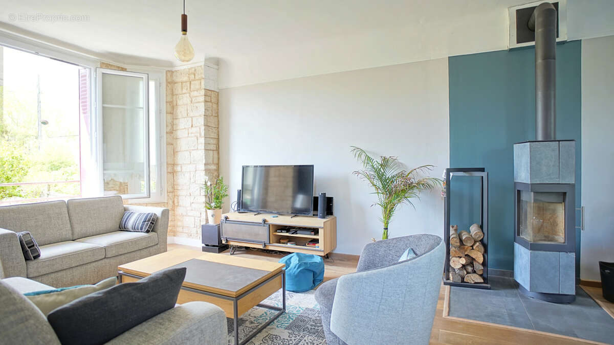 Maison à MONTIGNY-SUR-LOING