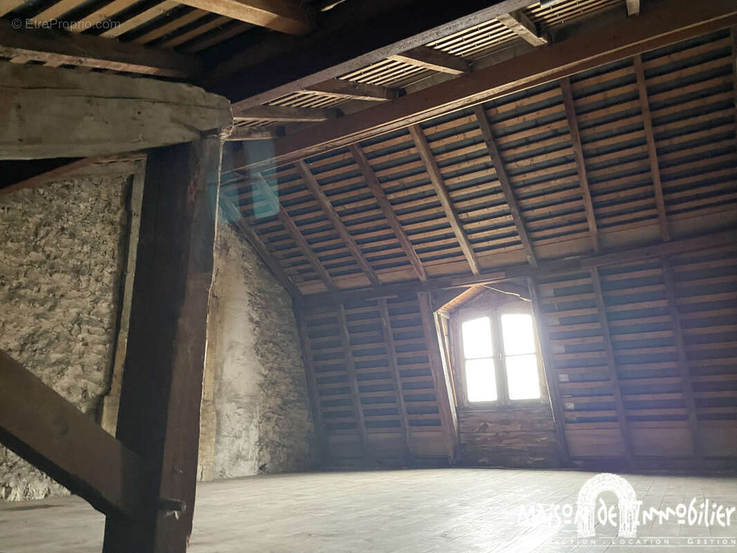Maison à COGNAC