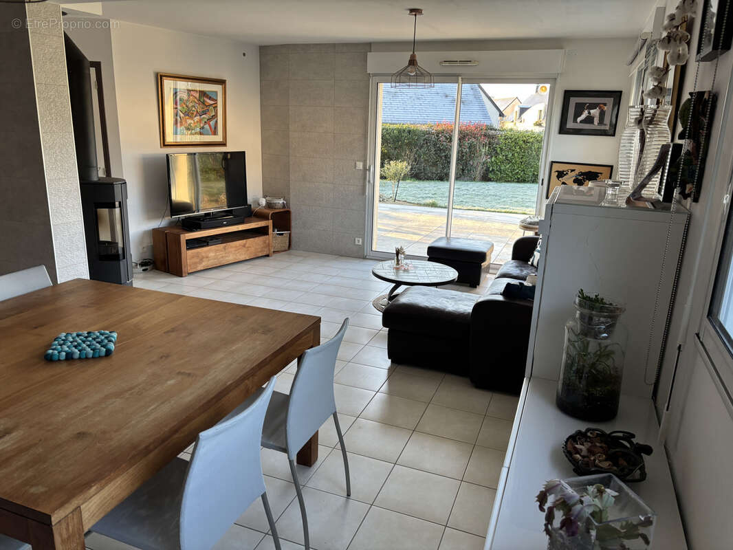 Maison à LA CHAPELLE-CHAUSSEE