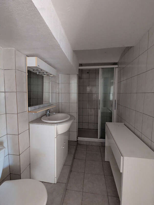 Appartement à SALERNES