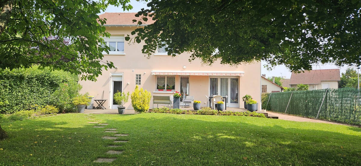 Maison à BELLERIVE-SUR-ALLIER