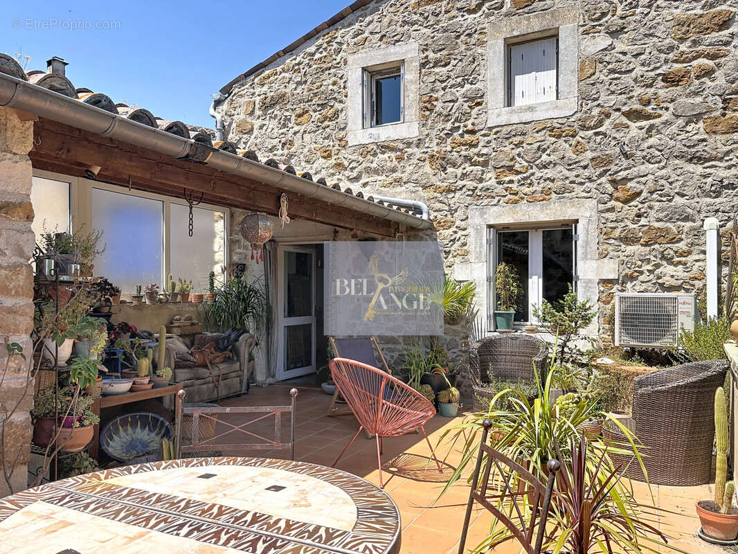 Le charme de la pierre allié à un revenu locatif ! - photo 21