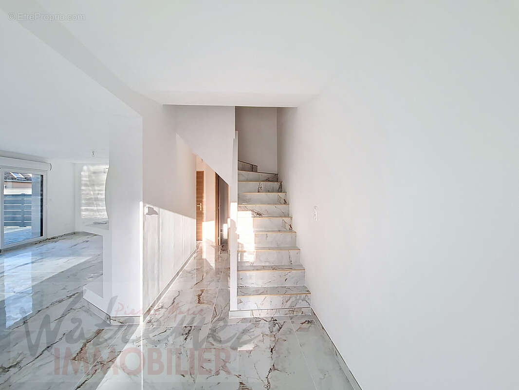 Maison à PETITE-FORET