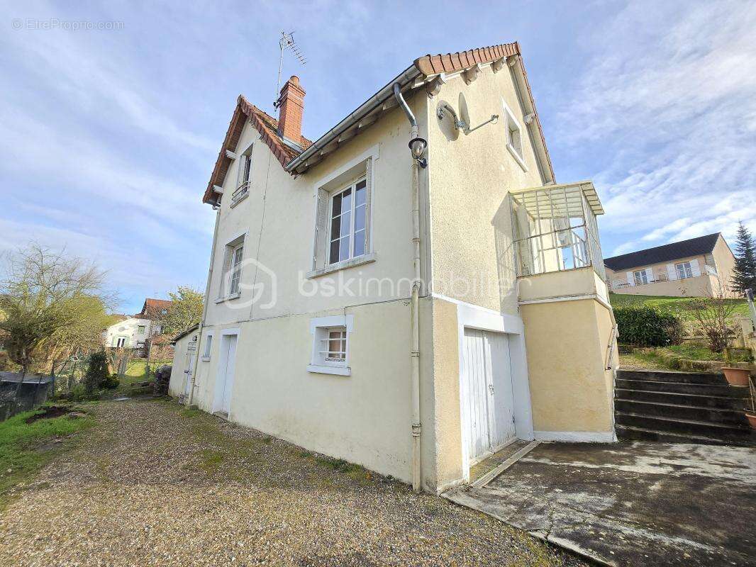Maison à SAINT-LEGER-DES-VIGNES