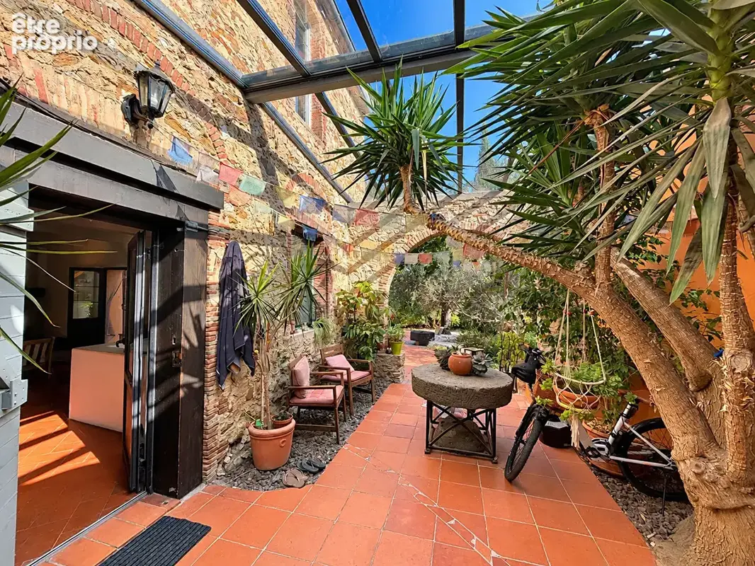 Maison 8 pièces 220 m² à vendre à Six-Fours-Les-Plages (83140) - photo 3