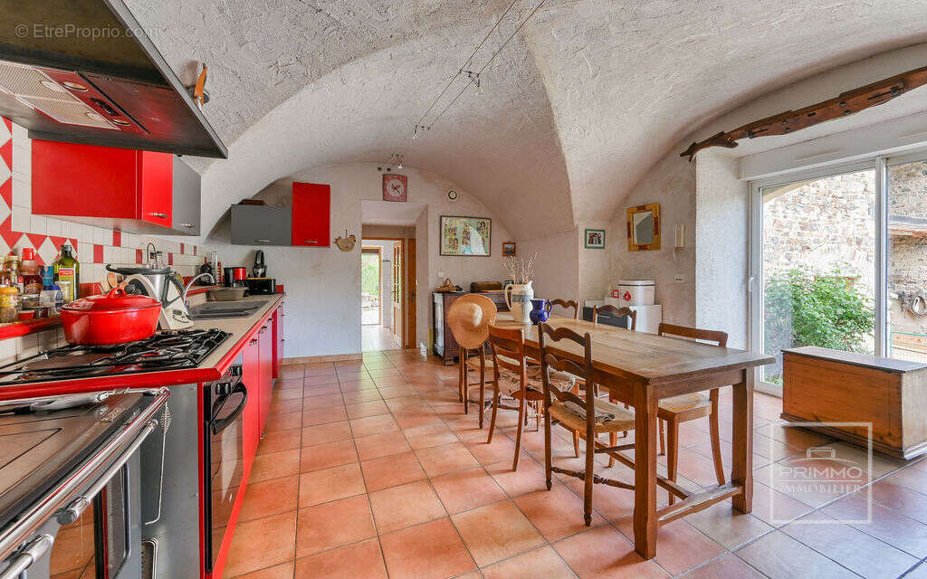 Maison à QUINCIE-EN-BEAUJOLAIS