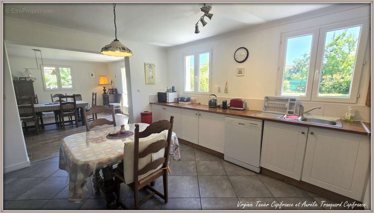 Maison à vendre 6 pièces VARAIZE (17) 4 chambres sur 1500m² de jardin clos avec garage - photo 12