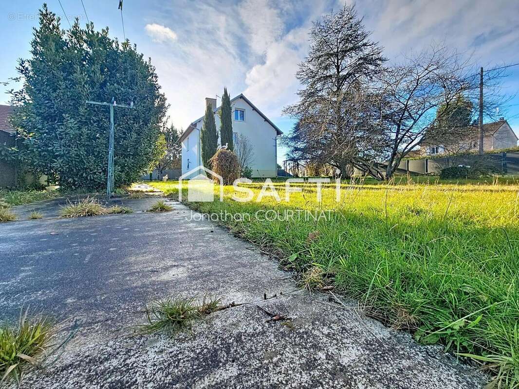 Photo 3 - Maison à BRUGHEAS