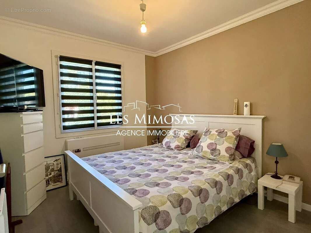 Appartement à LE MUY