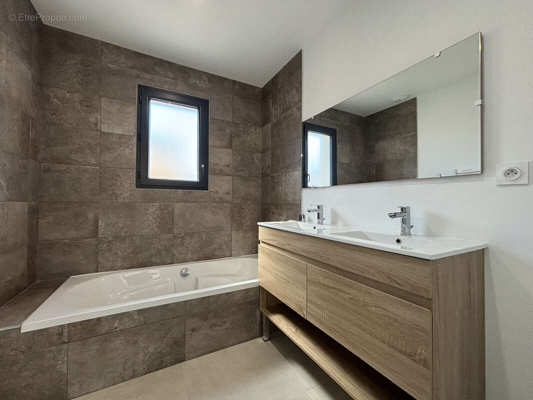 Maison à BANYULS-DELS-ASPRES