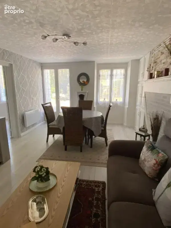 Charras - Maison 131 m² avec grange située sur une impasse - photo 6