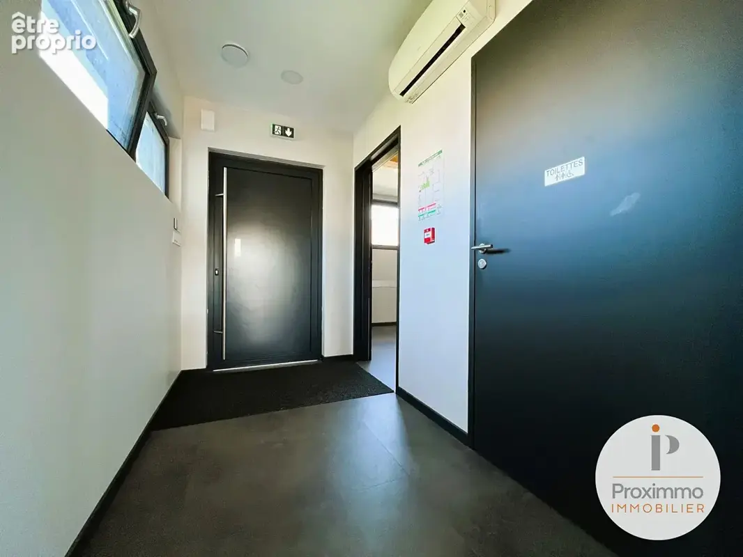 Local professionnel cabinets bureaux questembert 56230 morbihan bretagne - photo 4