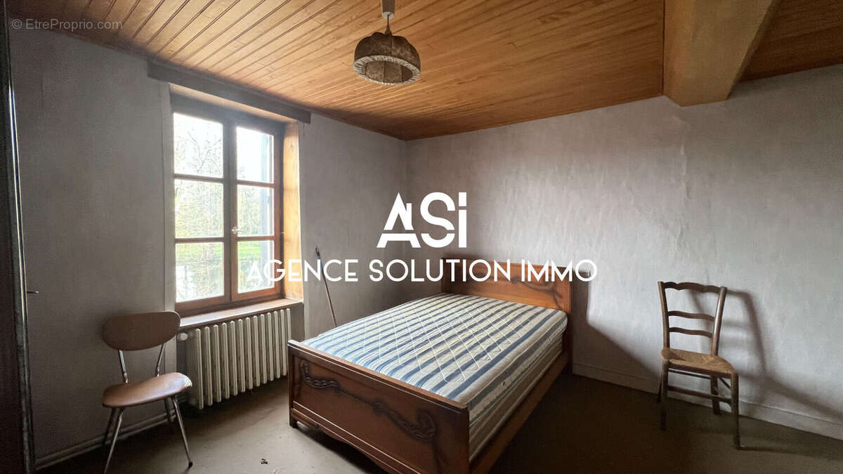 Maison à VILLAINES-LA-JUHEL